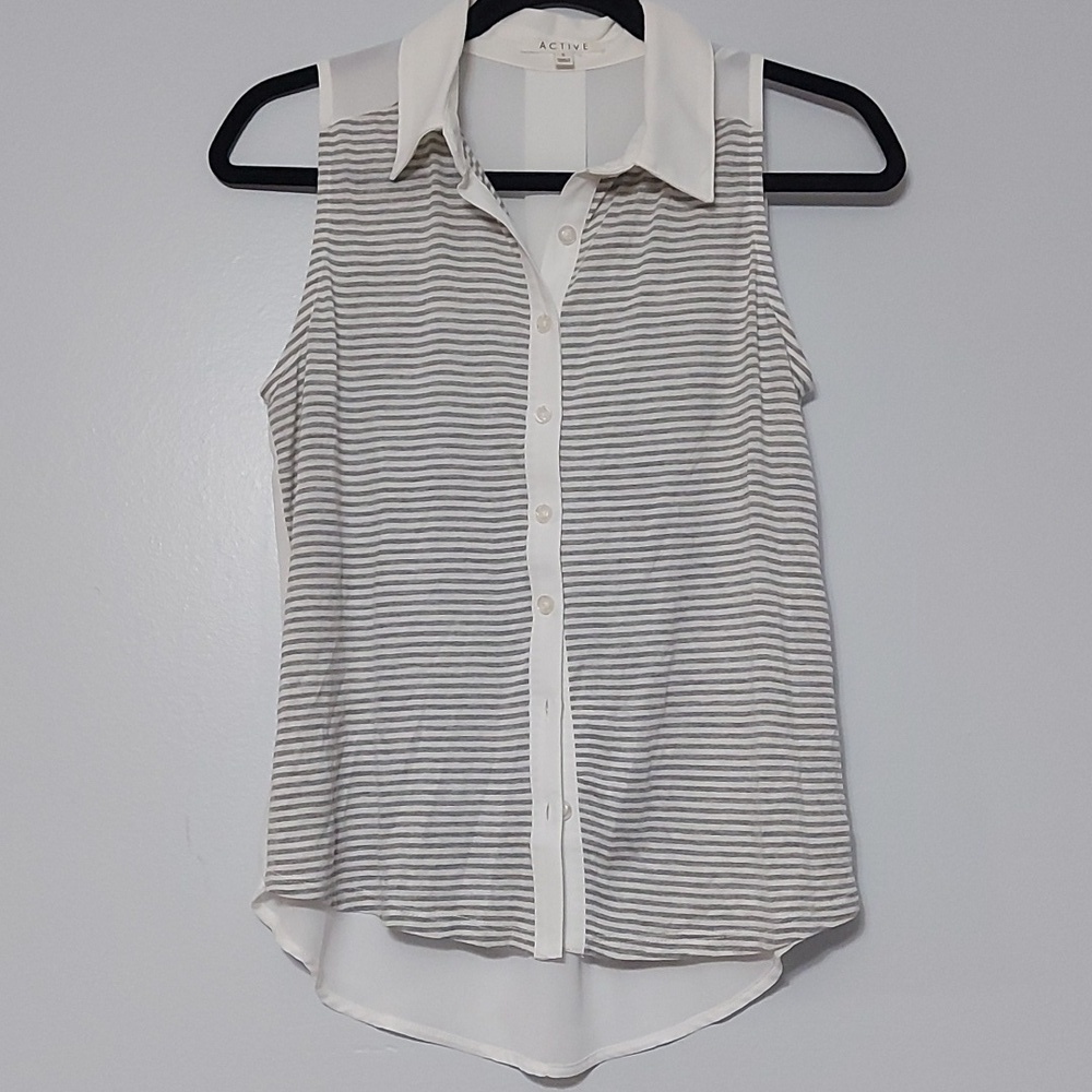ACTIVE small sleeveless shirt